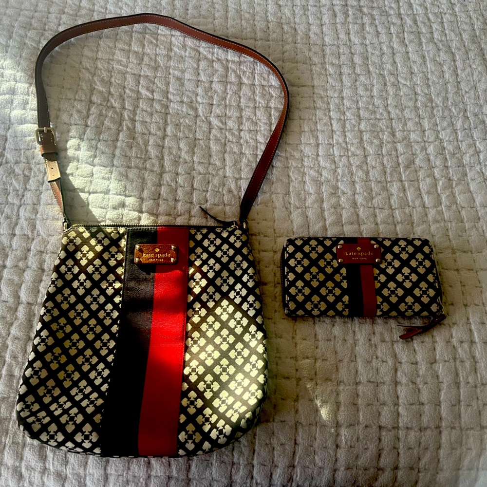Kate Spade Victoria Classic Spade Crossbody and matching wallet
